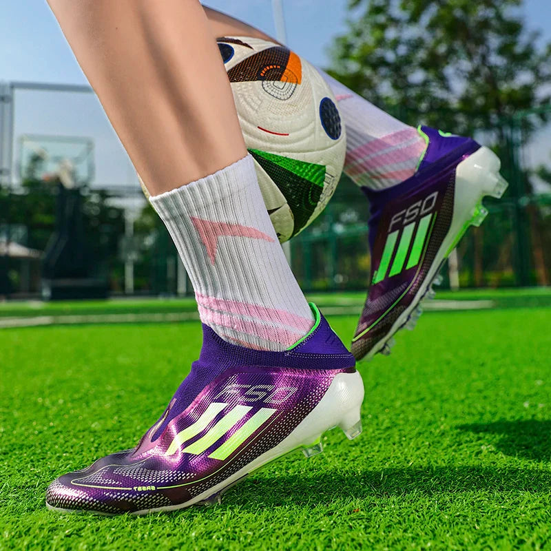 Chuteira de Campo Adidas Masculino Striker Pro Infantil/Adulto