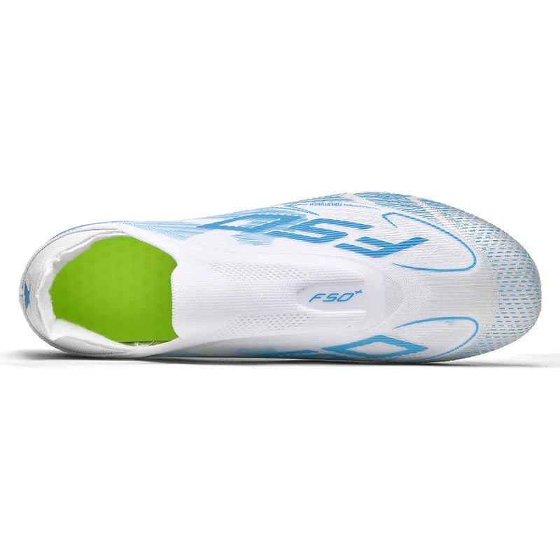 Chuteira de Campo Adidas Masculino Striker Evo