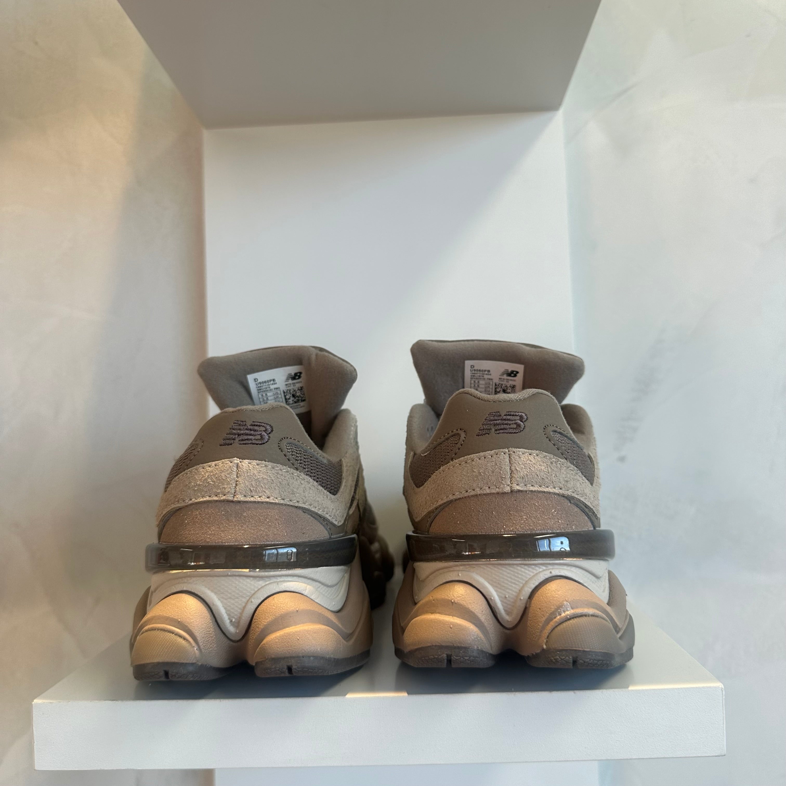 New Balance 9060 Mushroom Timberwolf (Pronta Entrega)