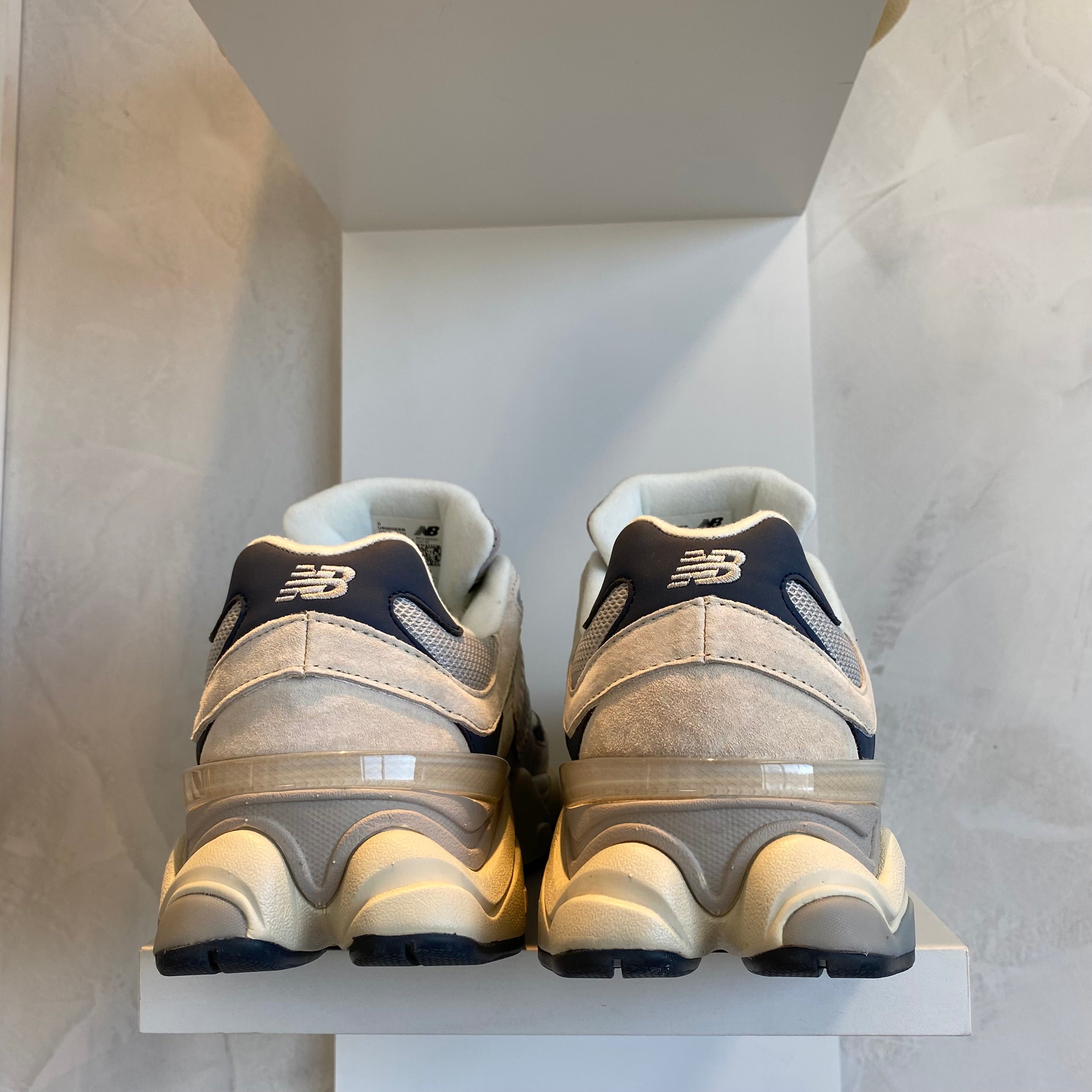 New Balance 9060 Moonrock Linen (Pronta Entrega)