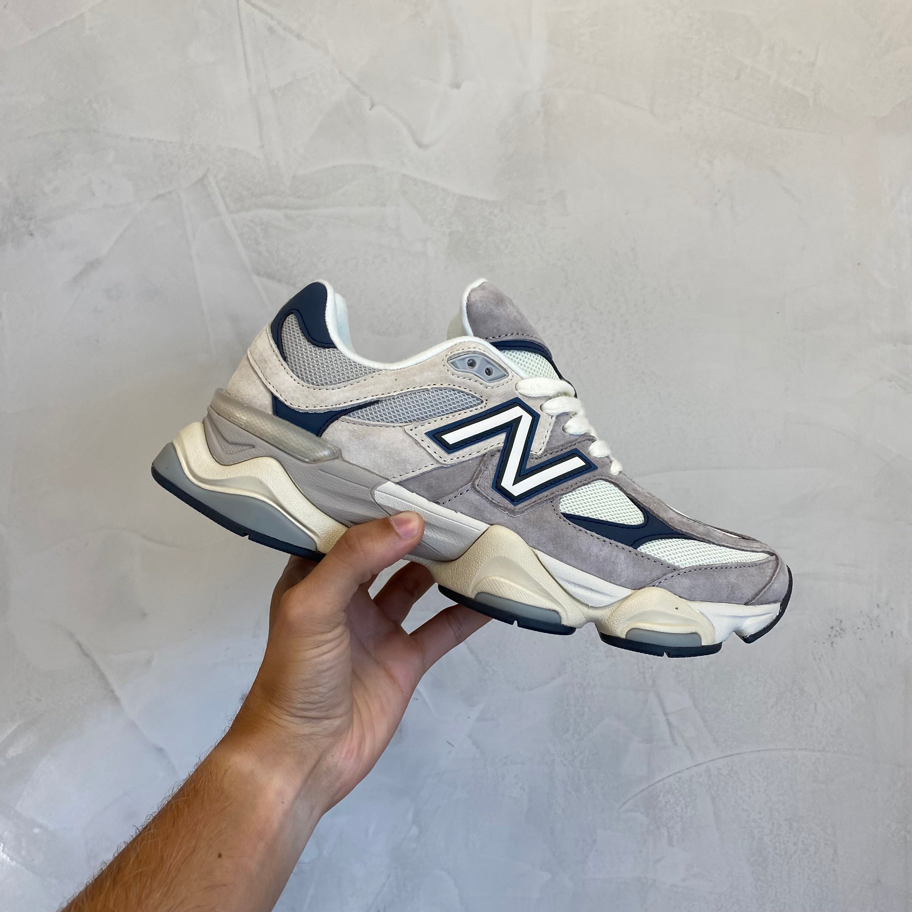 New Balance 9060 Moonrock Linen (Pronta Entrega)