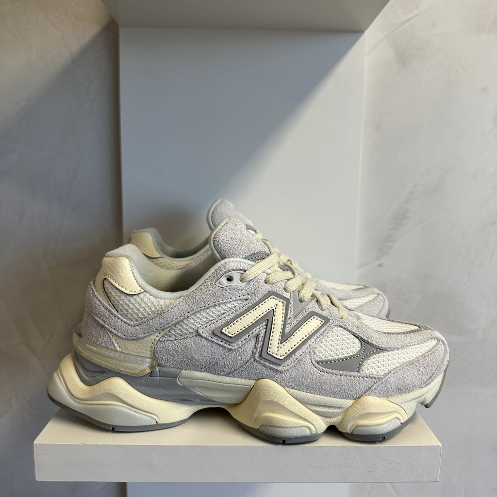 New Balance 9060 Quartz Grey
