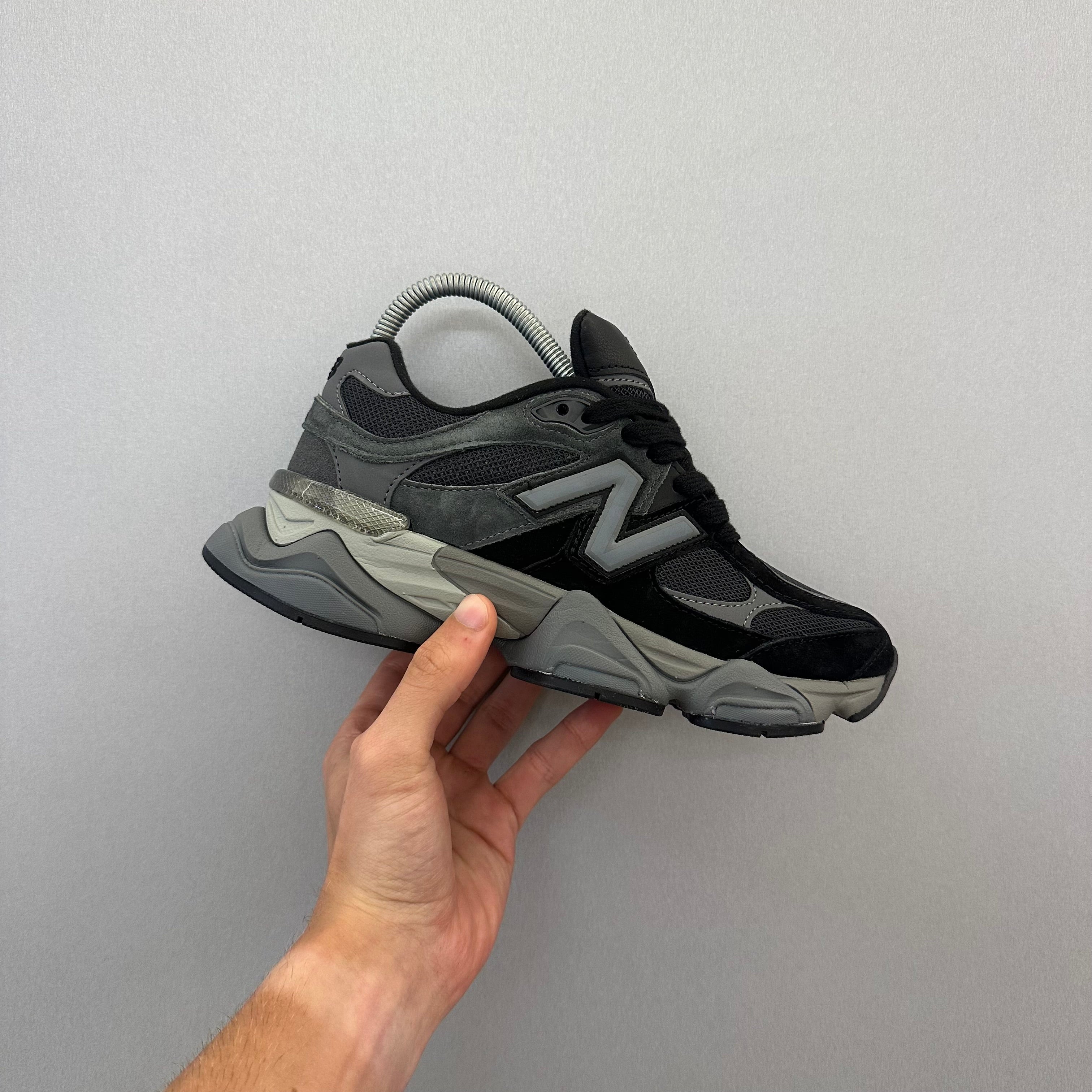 New Balance 9060 Black Castlerock (Pronta Entrega)