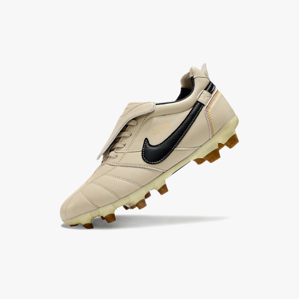 Chuteira Campo Nike Tiempo Legend R10 (Fg)