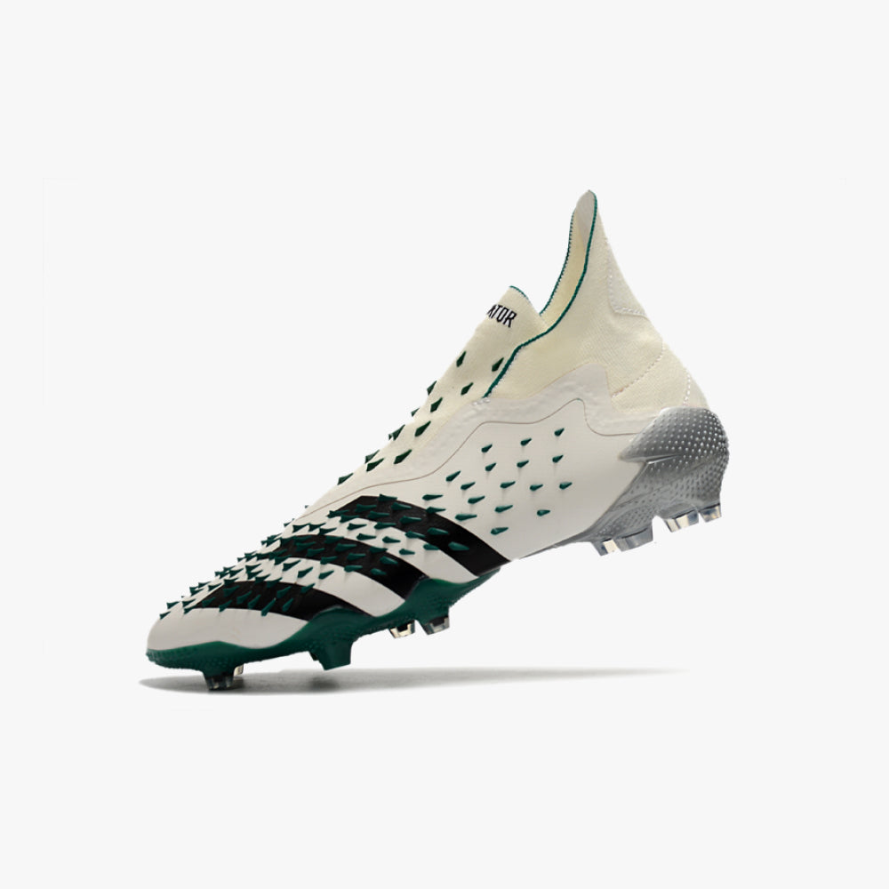 Chuteira Campo Adidas Predator Freak + Fg