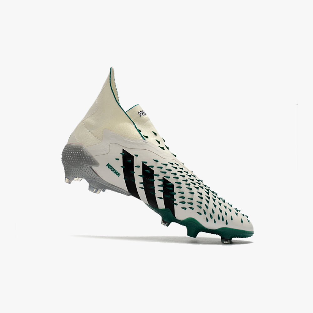 Chuteira Campo Adidas Predator Freak + Fg
